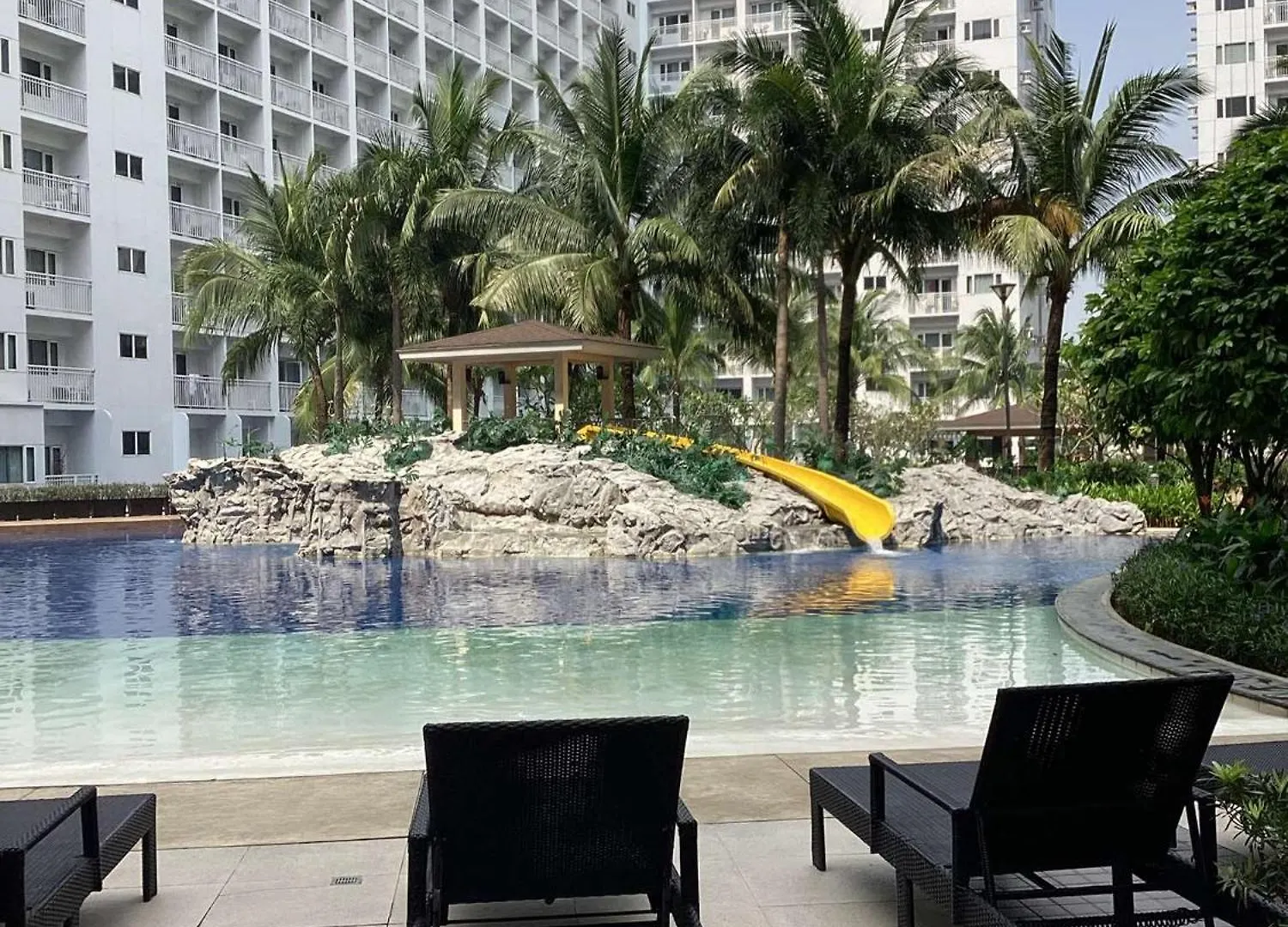Aparthotel Evita'S Peaceful Corner Pasay